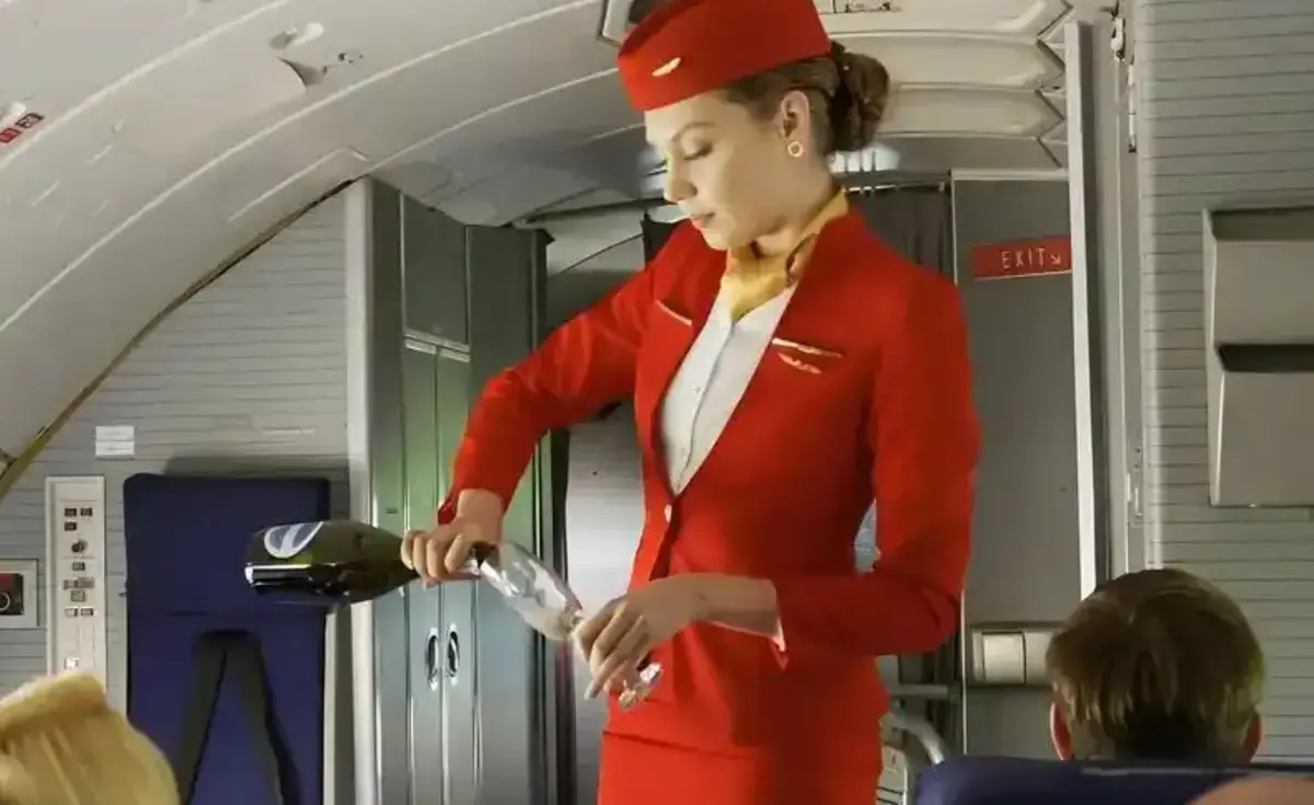 《法国空乘4》蓝光4K完整版全集 - 法国空乘4超清未删减在线免费看 - 欧美电影资源下载