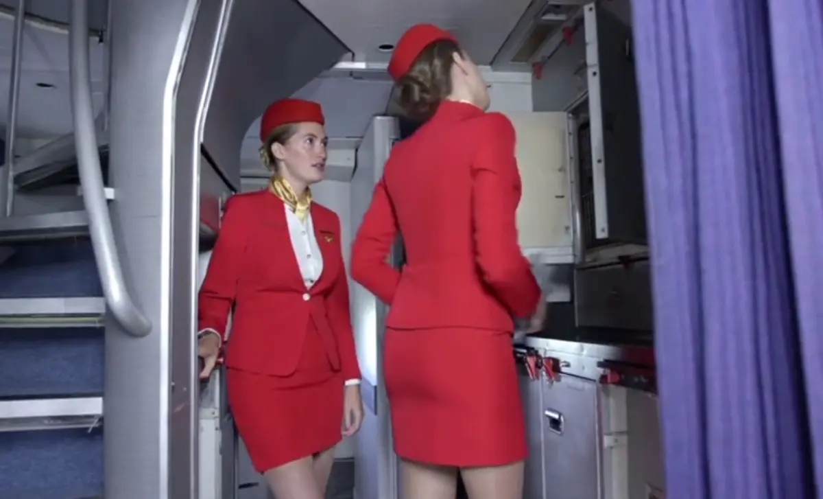 《法国空姐2019(多塞尔航空)》资源下载-法国空姐手机免费观看全集-法国空姐高清在线播放完整版